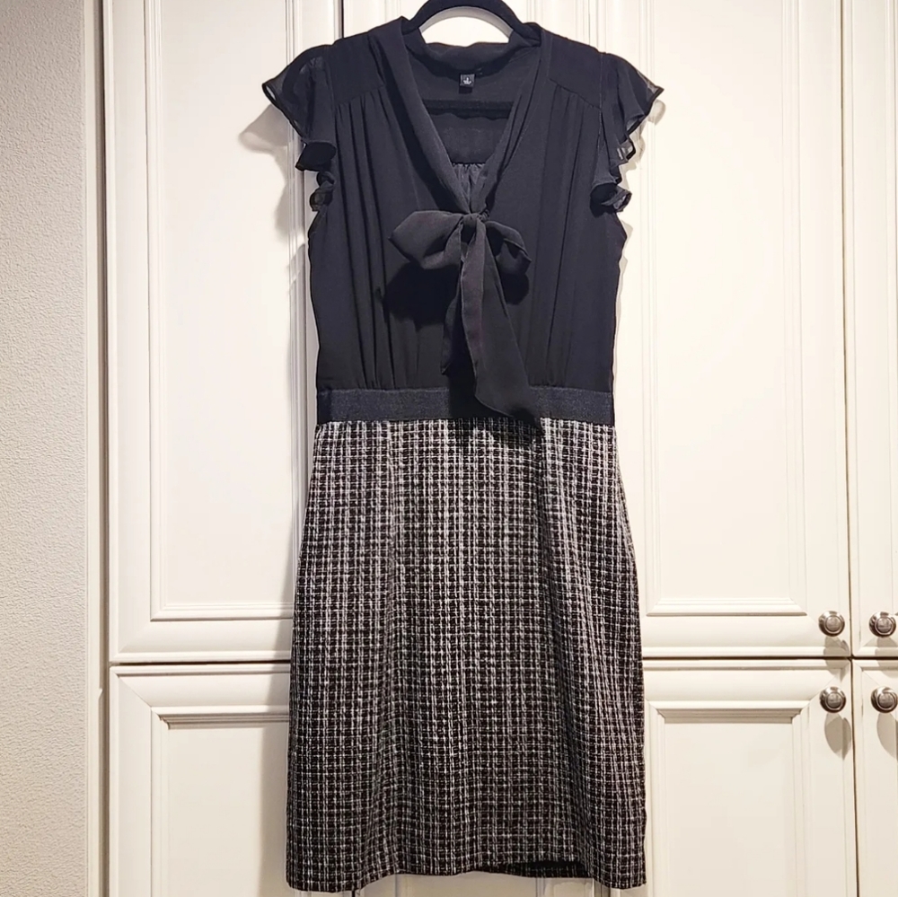 BANANA REPUBLIC | Mixed Media Pussy Bow Midi Dress